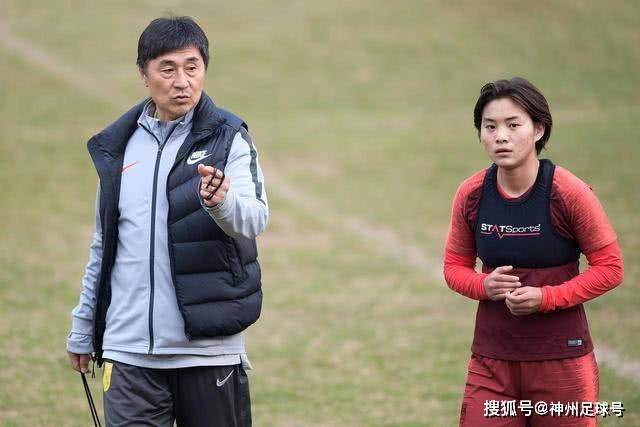 曼联连败危机加深，球员与教练爆发言辞冲突